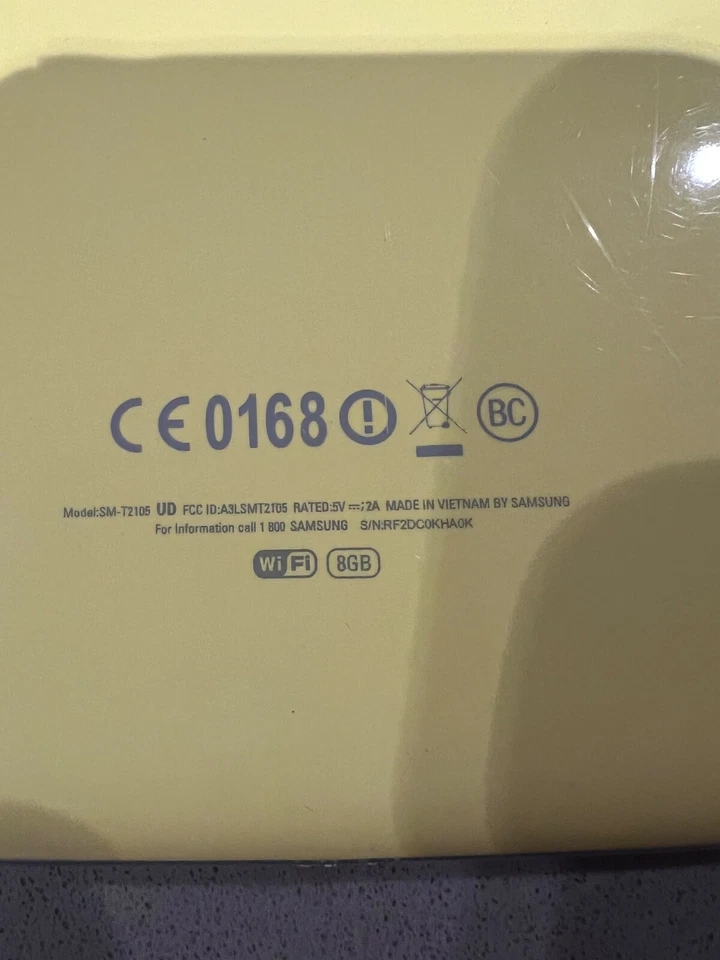 Lote de 2 defectuosos - Samsung Galaxy Tab 3 SM-T2105 amarillo + T210R granate Foto 3 de 4