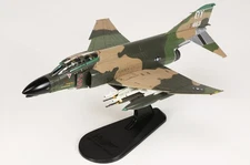 Hobby Master 1/72 F-4D Phantom II Airplane MiG Killer USAF 432nd TRW, 555th TFS