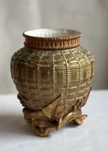 VNT Victorian Pottery Nelson McCoy Jardiniere Majolica Art Pottery Planter Pot