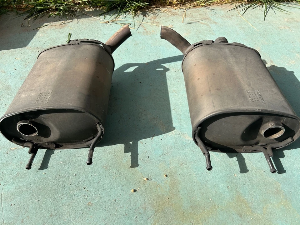 Silenciador de escape original Lexus/Toyota para Lexus IS350 2007 2ª generación 2006-2013 Foto 2 de 4