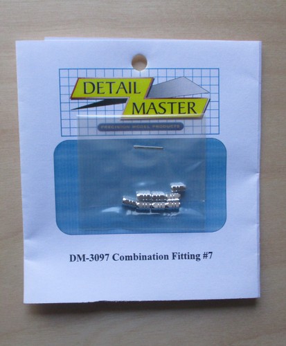 Detail Master #3025 Compression Fitting - 1:24 / 1:25 Scale Model Car Accessory