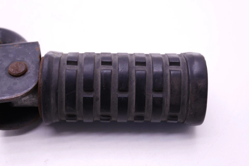 76 KAWASAKI KZ400D SOPORTE DELANTERO IZQUIERDO REPOSAPIÉS REPOSAPIÉS CLAVIJA PASO 34003-053 R9.BX35 Foto 4 de 4