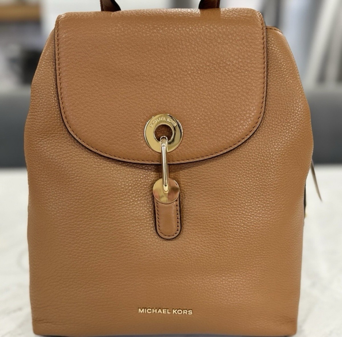 Michael Kors Raven Small Leather Backpack In Pebbled Tan  display picture 1