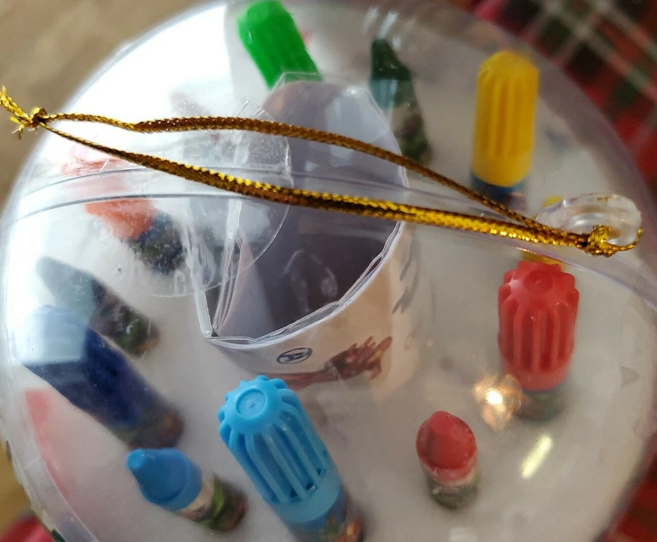 Juego de actividades de superhéroes Marvel pegatinas Iron Man Black Panther Hulk adorno Foto 2 de 2