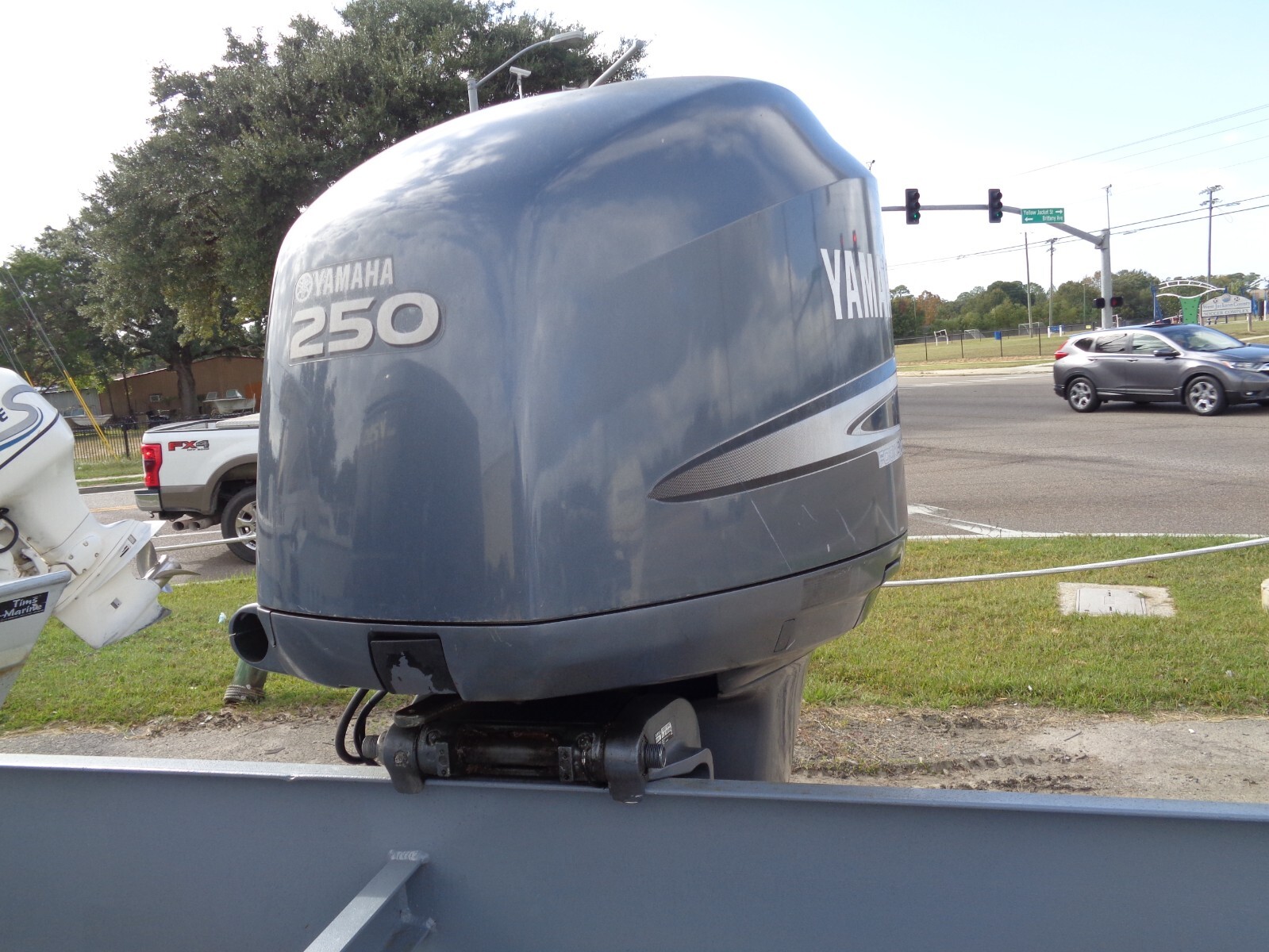USED 2005 YAMAHA 250hp 4 FOUR STROKE 30" OUTBOARD BOAT MOTOR ENGINE 250
