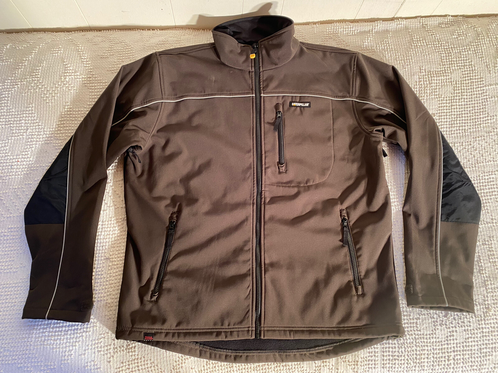 chaqueta caterpillar