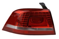 LED Heckleuchte passend für VW Passat 36 10-14 außen links für Limo