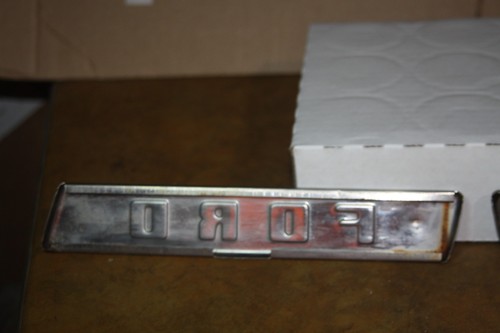 Pair of Vintage OEM 1948-1950 Ford F1-F3 Pickup Hood Side Emblems - Picture 5 of 6