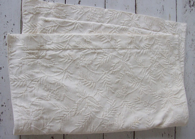 Ralph Lauren Ivory Matelasse Pillow Sham~Ferns/Vines~Standard~Made in Portugual