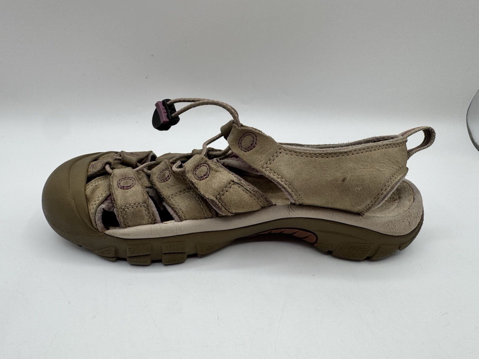 Sandali da trekking Keen Newport taglia 9 5 donna scamosciati beige impermeabili