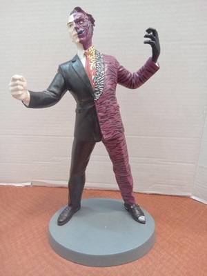 Batman Forever Warner Bros Two-Face 13'' Statue  Tommy Lee Jones 1995