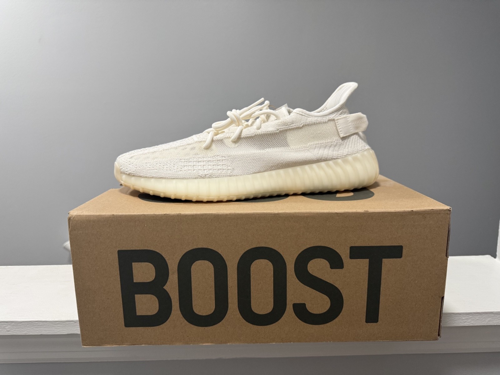 Size 14 - Adidas Yeezy Boost 350 V2 Low Bone New In Box 2022 Manufacture thumbnail 3