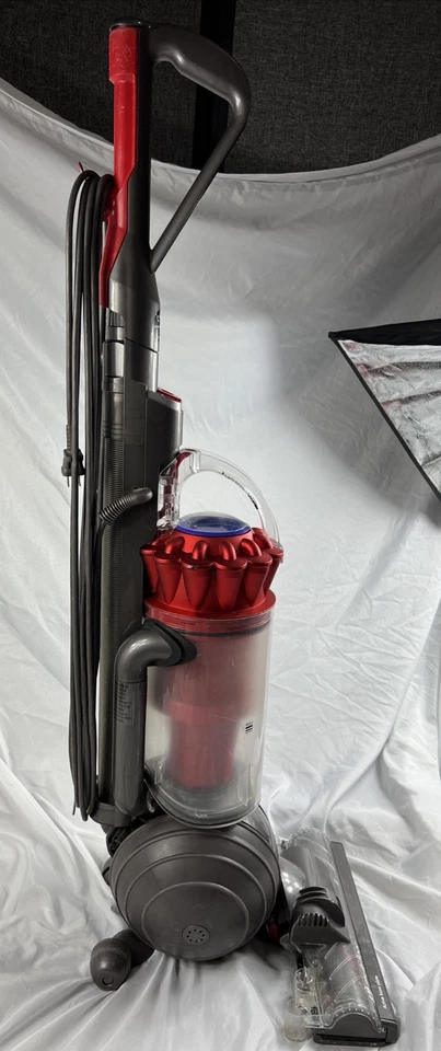 Dyson Ball DC41 Animal Complete RED Vacuum Cleaner NEW FILTERS READ DESC - Image 2 of 4