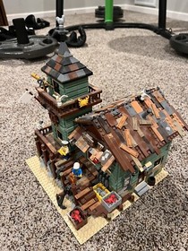 Lego Ideas Old Fishing Store 21310 100% Complete