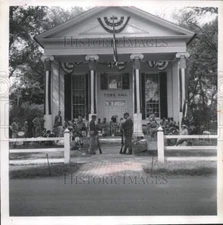 1965 Press Photo Band relaxes at muzzle loaders festival in Greenfield Village