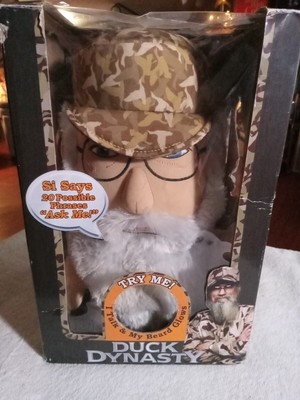 Duck Dynasty uncle''Si'' plush doll Says 20 different phrases and his beard glows 