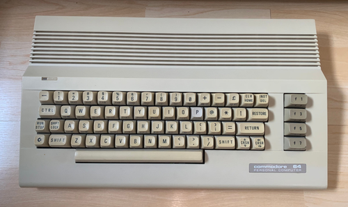 C64 Commodore 64 - Original, unverbastelt, mit Netzteil - Retro Computer - Bild 2 von 4
