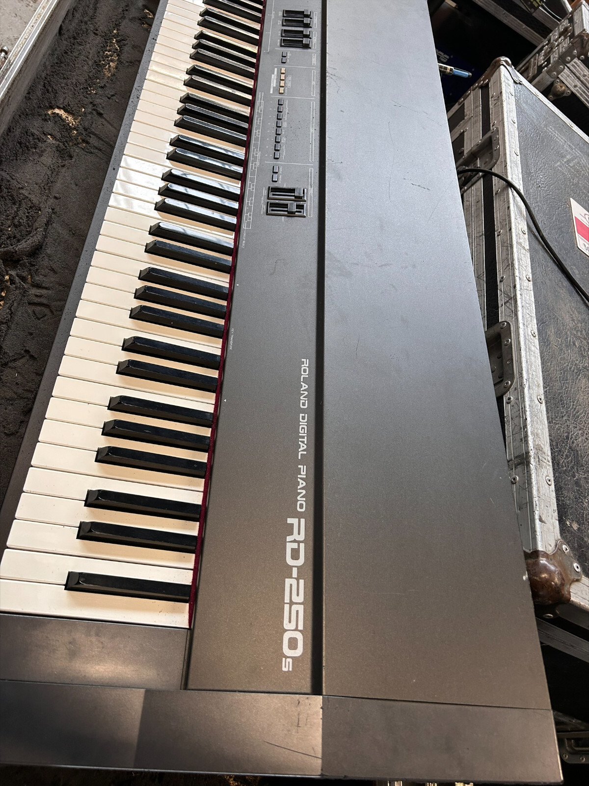 Roland RD250s Digital Stage Piano 76 note weighted keys hammer action & MIDI eBay