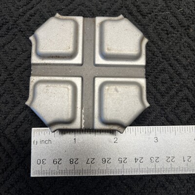 Mercury Lynx E6EC-1A097-AA OEM Wheel Center Rim Cap Lug Hub Dust Cover 1467