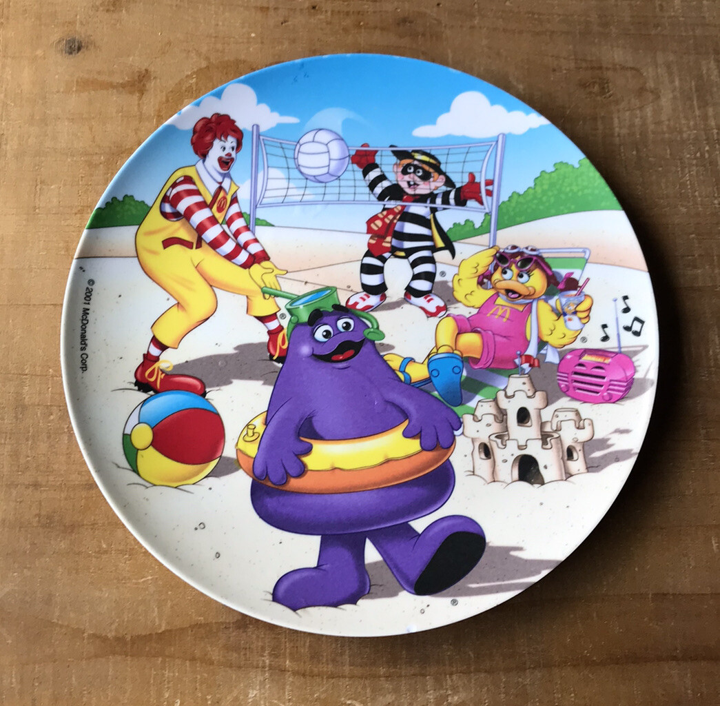 2001 McDonalds Collector Plate At The Beach Ronald Grimace