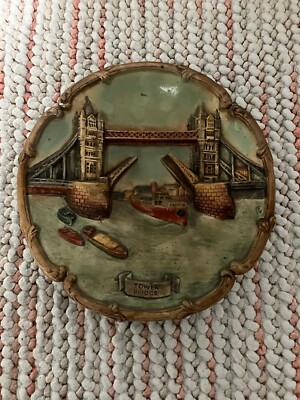LONDON. Tower Bridge. Teller. Wandteller. Bristol ARTWARE.