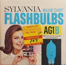 VINTAGE SYLVANIA Blue Dot Photo Flashbulbs AG1B Box of 8 4 Bulbs Missing 