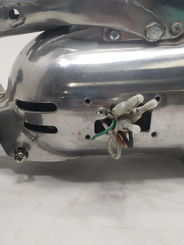 Aspiradora vertical Royal número de modelo 1028z motor no probado usada Foto 3 de 4