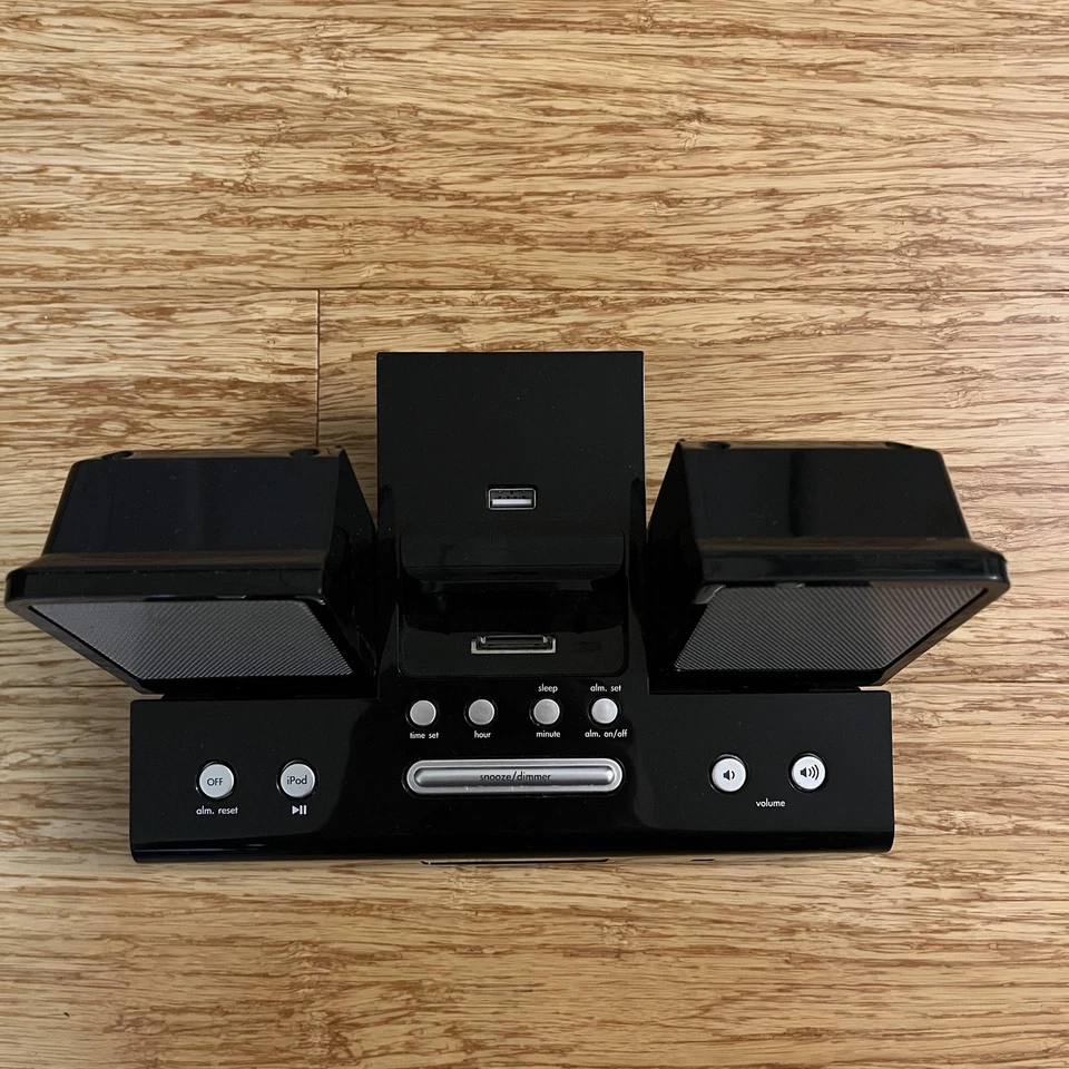 iHome iH26 Portable Speaker Dock iPod Alarm Clock Remote Travel Battery Powered - Image 3 of 4