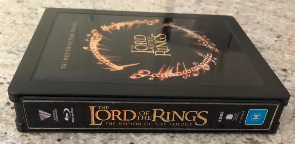 LORD OF THE RINGS TRILOGY -6 DISC BLU-RAY & DVD BOX SET 2010- IN STEEL BOOK CASE - Image 2 of 4