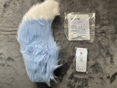 Blue Voice-Activated Wiggling Plush Car Tail with Gradient Colors - Cute Electri