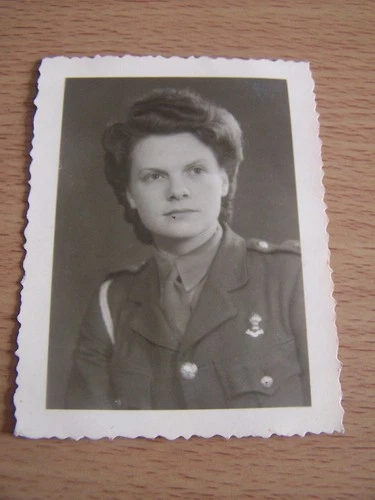 WW2 Military Woman in Uniform Vintage Photo Ronnie Belgium 1945 Operational GL