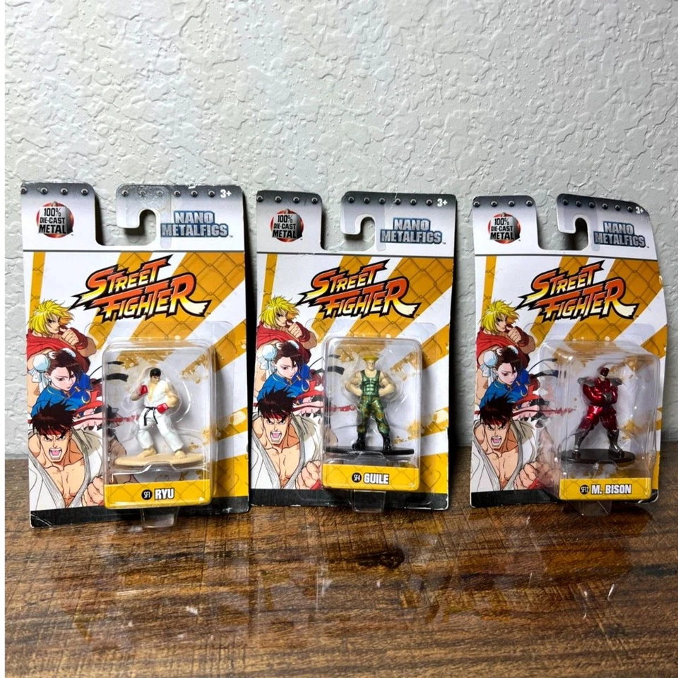 Capcom Street Fighter Nano MetalFigs 100% Diecast Metal Toys Ryu Guile Bison NEW - Image 3 of 4