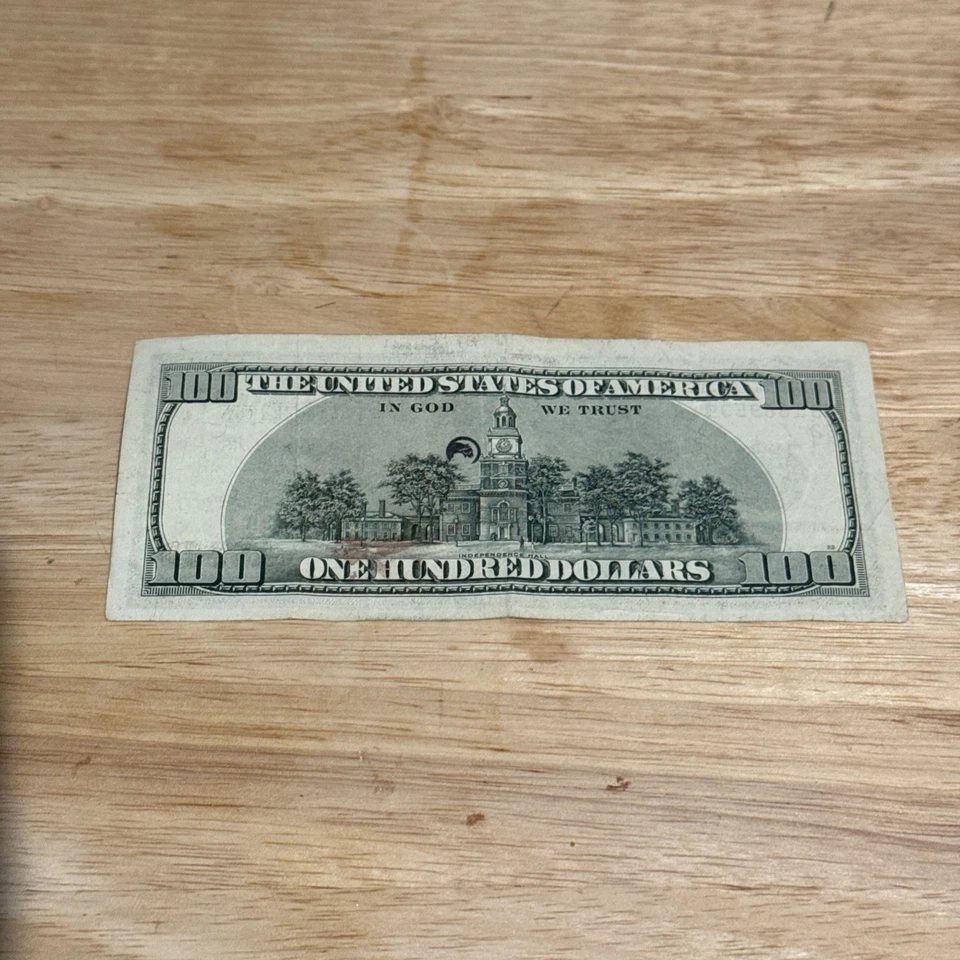 Off-Center $100 Note | Series 1999| Super Rare! - Image 2 of 4