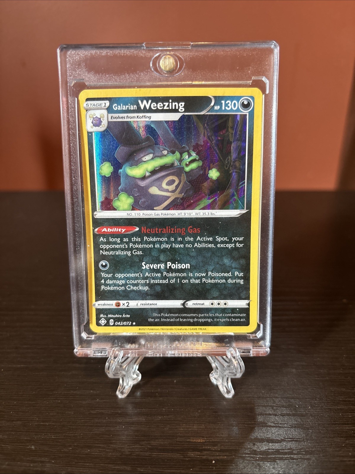 GALARIAN WEEZING 042/072 SHINING FATES POKEMON (HOLO, NM)
