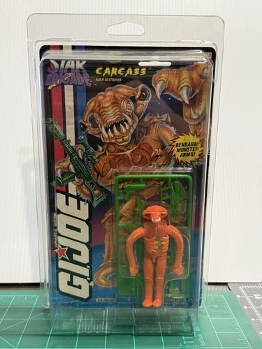 GiJoe 1994 Star Brigade CARCASS Alien New MOSC With Protective Case Hasbro