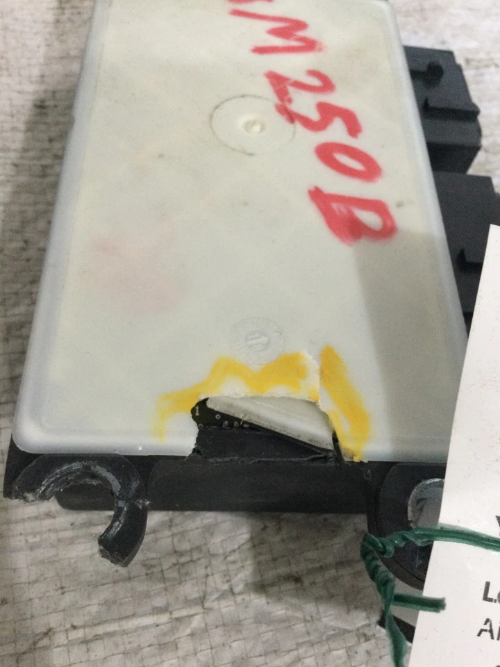 Chevrolet Blazer SRS 2019 módulo de control OEM 13529159 Foto 2 de 4