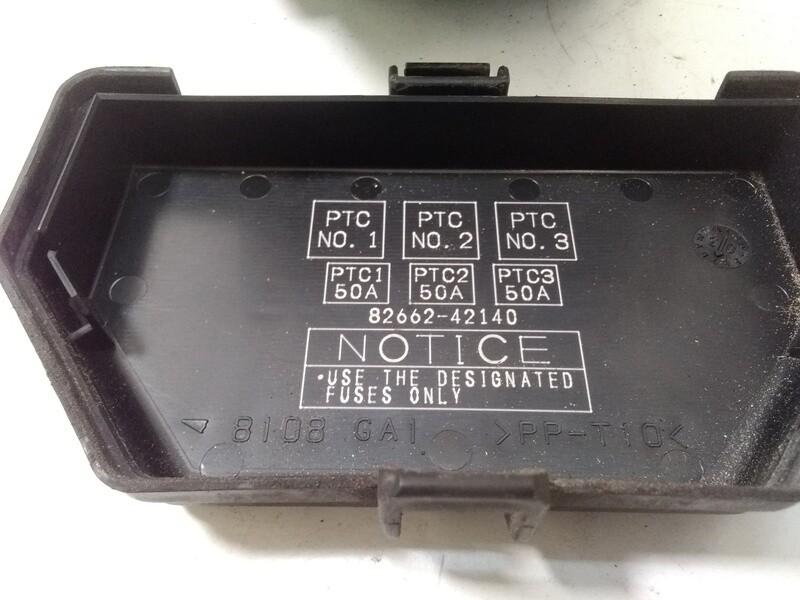 8266242140 fuse box 825294 for TOYOTA RAV 4 (A2) 2.0 D-4D