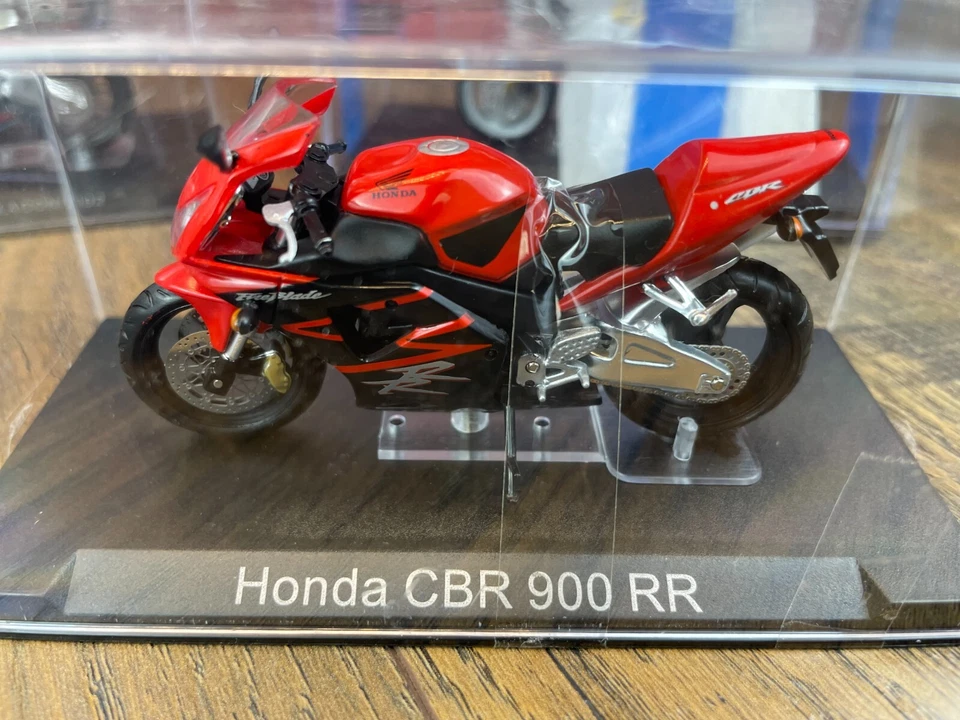 Lote de 14 MODELOS MOTO SUZUKI HONDA YAMAHA DUCATI BMW usados escala 1/24 Foto 4 de 4