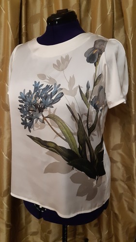 NEXT - Lovely pre-owned Ladies Blouse in size 18P - Gorgeous -Good condition