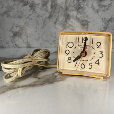 Vintage Yellow Sunbeam Electric Alarm Clock Retro 1977 Cat No. 880