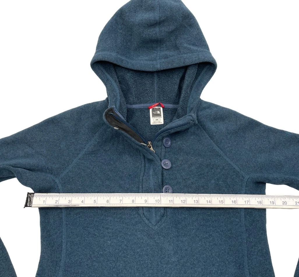 north-face knit fleece lined hooded pullover over sweater jacket