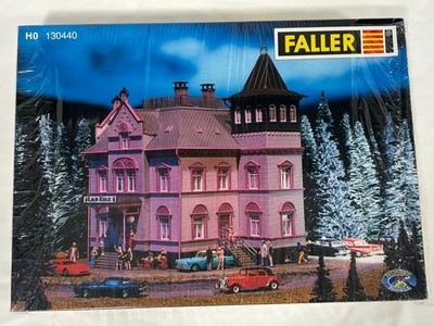 Faller: HO 130440 - Lila Eule Nightclub - New in Box: Factory Sealed