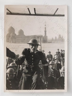 Polizisten Aufruhr Uniformen Springwagen Naher Osten Oscar Marcus um 1930