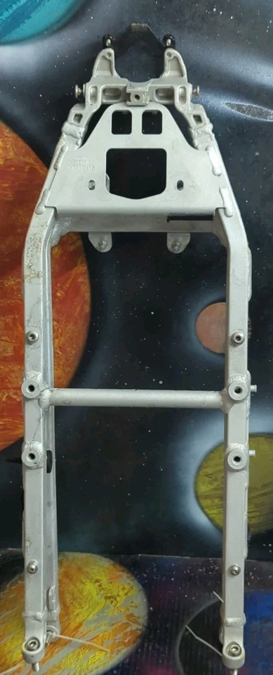 Subchasis trasero Aprilia RSV4 RR 2017 OEM montaje marco de soporte Foto 4 de 4