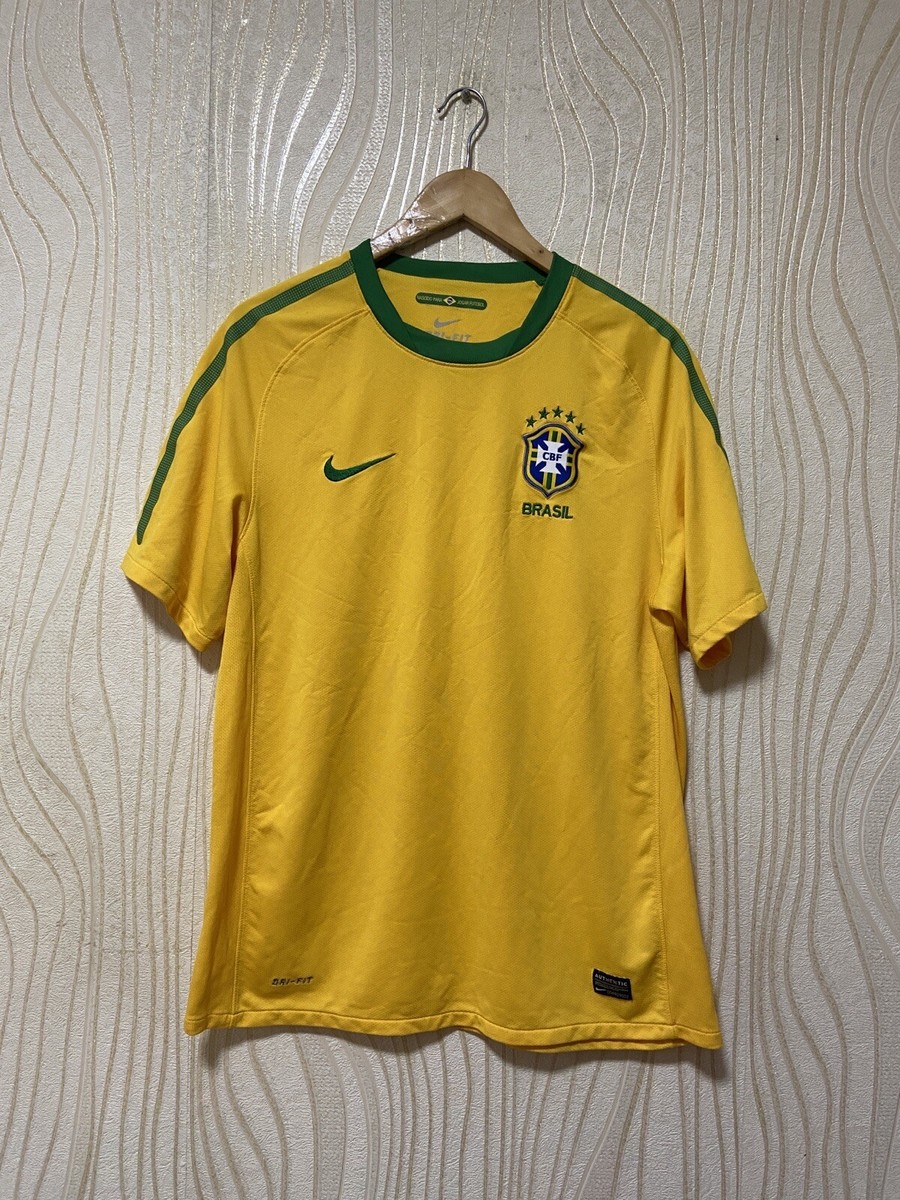 BRASIL 2010 2011 HOME FOOTBALL SHIRT SOCCER JERSEY NIKE