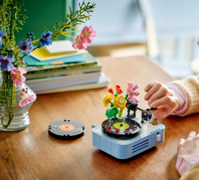 LEGO #31172 Flowers and record player Japan March 1st Release 366