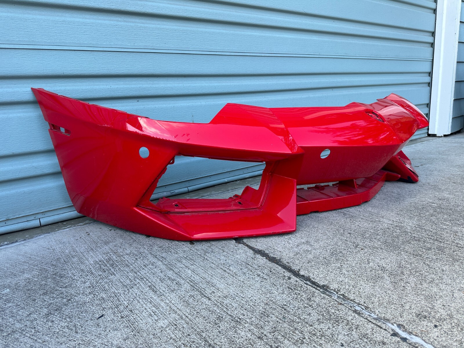 2010-2014 Lamborghini Aventador LP700-4 Front Bumper W Parktronic 470807103C