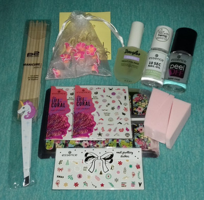 Douglas Essence Isana P2 / base coat nail mask nail oil / Nagelpflege Paket Set