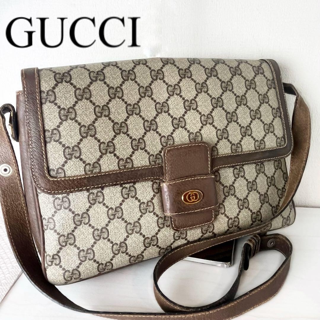 37 Gucci Shoulder Bag GG Supreme Interlocking Leather