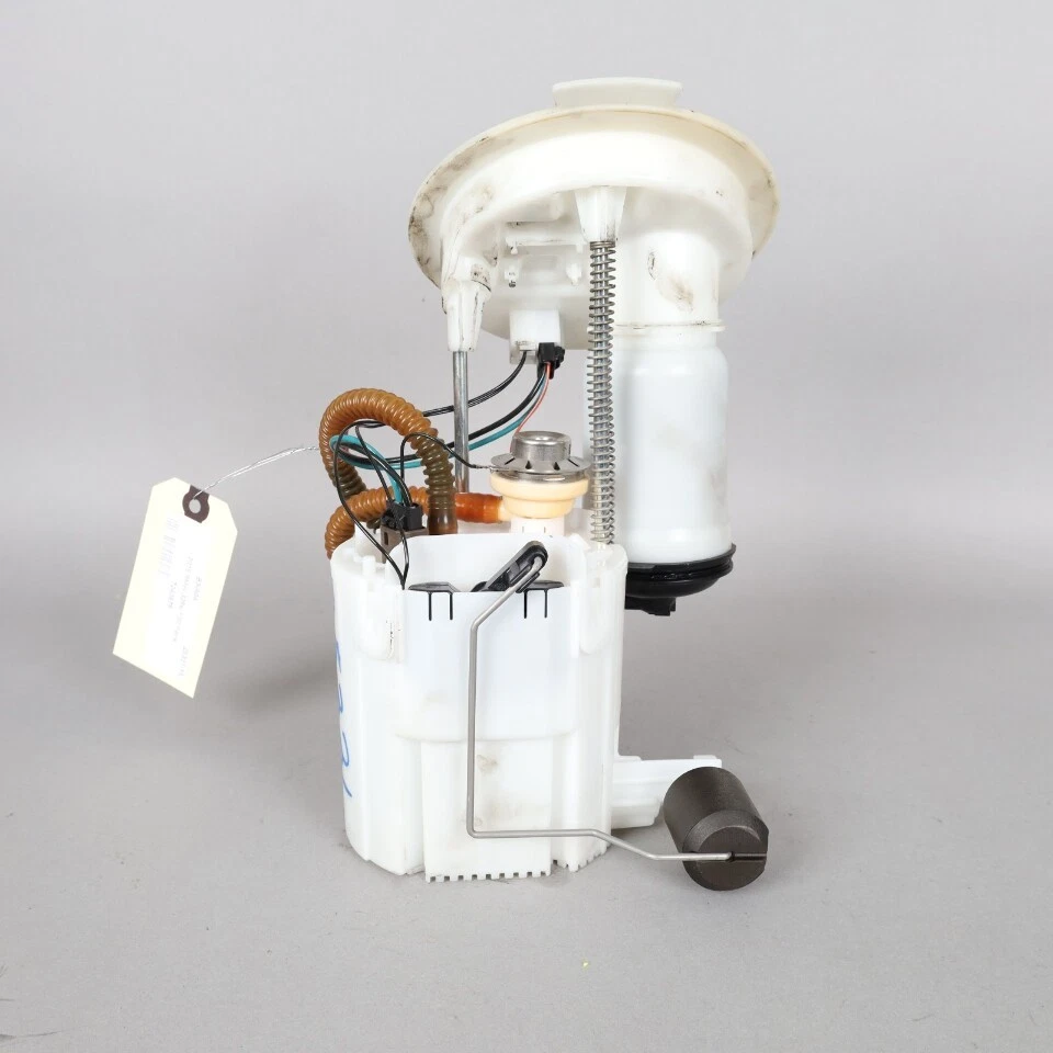 BMW 228i 230i 320i 328i 335i 428i 435i M2 M235i Fuel Pump 16117243975 OEM Used Foto 2 de 4